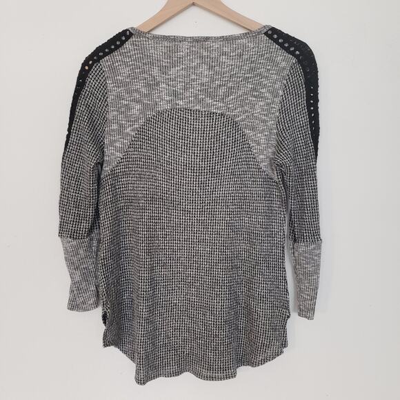 Soft Surroundings Women SIZE PM PETITE Gray Black Knit Long Sleeve Casual Top - Picture 4 of 12